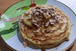 Fertige Apple Granola Pancakes.jpg