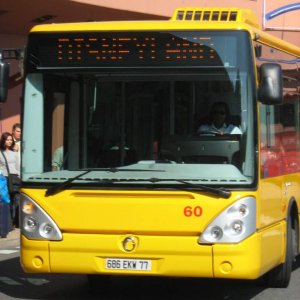 Shuttle vom Santa Fe zu den Parks