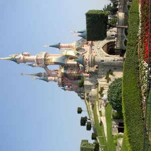 Euro Disney 02.  04.08.04 096