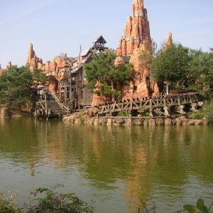 Euro Disney 02.  04.08.04 097