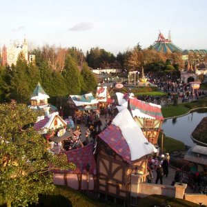 Euro Disney 16.   17.12 .2005 158 (94)