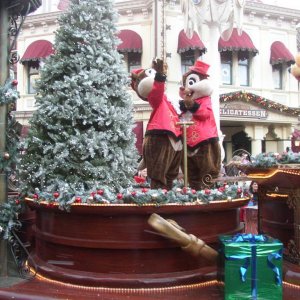 Euro Disney 16.   17.12 .2005 158 (257)