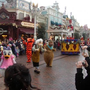 Euro Disney 16.   17.12 .2005 158 (276)