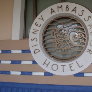 Disney Ambassador Hotel Schild
