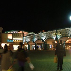 Ikspiari