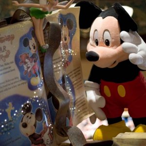 Mickey reads fairy-tale