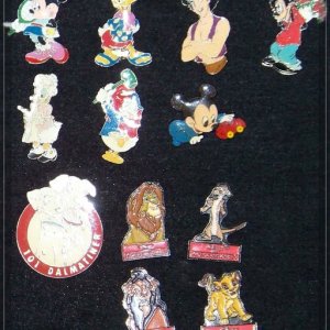 Auszug aus NYs und Clarkends Pin-Sammlung (02)
Diese Pins dienen uns als reine Tauschobjekte, wenn Ihr also Interesse habt, meldet Euch bei uns.