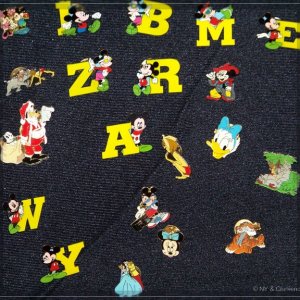 Auszug aus NYs und Clarkends Pin-Sammlung (04)
Diese Pins dienen uns als reine Tauschobjekte, wenn Ihr also Interesse habt, meldet Euch bei uns.