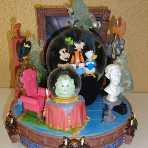 Phantom Manor (ohne die, hätte ich wohl ein Ei gelegt :))
