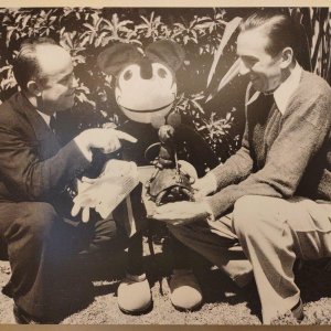 Walt_Disney_Family_Museum_Awards_Spezial-Preis_Kunstmuseum_Uebergabe.jpg