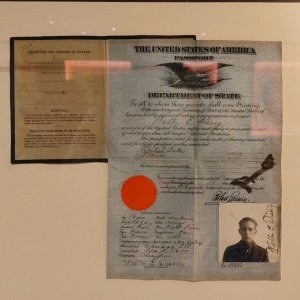 Walt_Disney_Family_Museum_Militärzeugnis.jpg