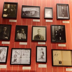 Walt_Disney_Family_Museum_Mehr_Jugendfotos.jpg