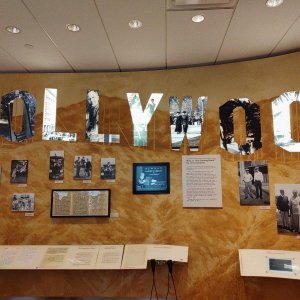 Walt_Disney_Family_Museum_Holly.jpg