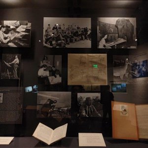Walt_Disney_Family_Museum_Produktionsfotos_Bambi.jpg