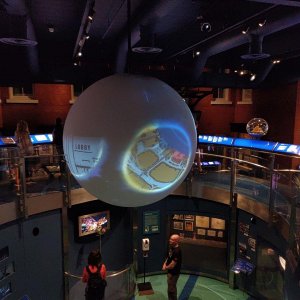 Walt_Disney_Family_Museum_EPCOT-Film_Globus_02.jpg
