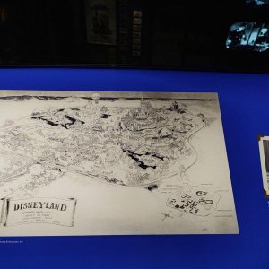 Walt_Disney_Family_Museum_Disneyland-Konzeptzeichnung_Herb_Ryman.jpg