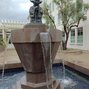 Presidio-Park_Yoda-Brunnen.jpg