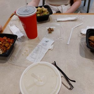 Flughafen Abendessen.jpg
