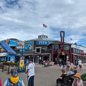 Pier_39_Entrance.jpg