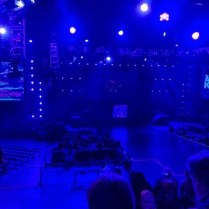 Universal_Studios_HHN_Jabbawockeez_Preshow_Blue.jpg