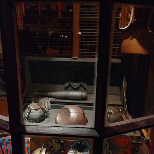 Universal_Studios_Hogsmeade_Quidditch_Store.jpg