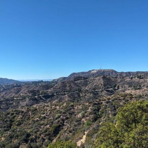 Hollywood-Sign_Panorama.jpg