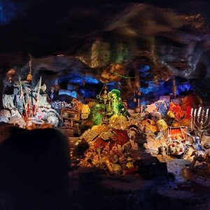 Pirates_of_the_Carribean_03.jpg