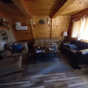 Sherwood-Forest_Cabin_01.jpg