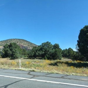 Road_to_Grand_Canyon_02.jpg