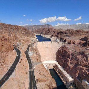 Hoover_Dam_03.jpg