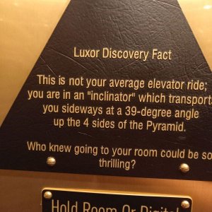 Las_Vegas_Luxor_04.jpg