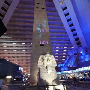 Las_Vegas_Luxor_10.jpg