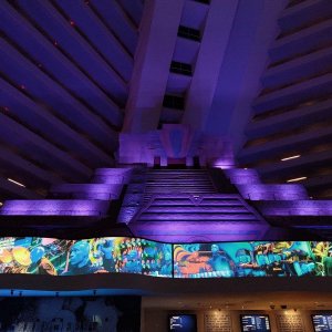 Las_Vegas_Luxor_13.jpg