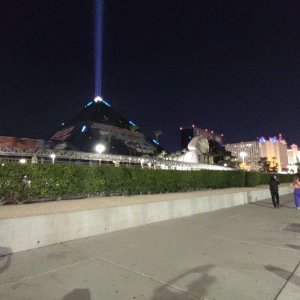 Las_Vegas_The_Strip_04.jpg