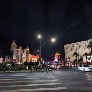Las_Vegas_The_Strip_09.jpg