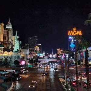 Las_Vegas_The_Strip_11.jpg