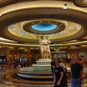 Cesars_Palace_Inside_01.jpg