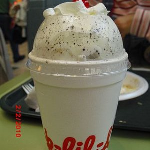 florida mall
cookie cream milkshake von chick-fil-a