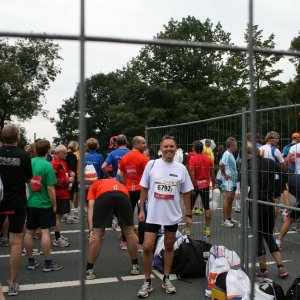 Achim hinter Gittern