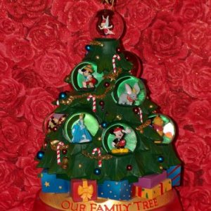 Cristmas Family Tree