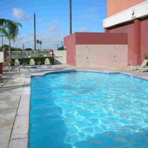 Pool der Embassy Suites