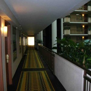 Flur / Laubengang im Embassy Suites