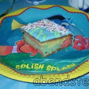 Findet Nemo Papageienkuchen angeschnitten