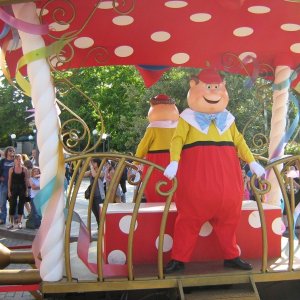 Minnie's Party Train 06