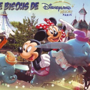 Postkarte von Minnie Mouse und Winnie aus dem Disneyland Paris