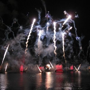 IllumiNations_3