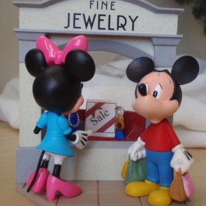 Window Shopping, Hallmark Keepsake 2008