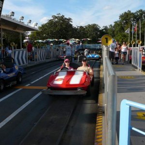 Ferrari auf dem Tomorrowland Indy Speedway