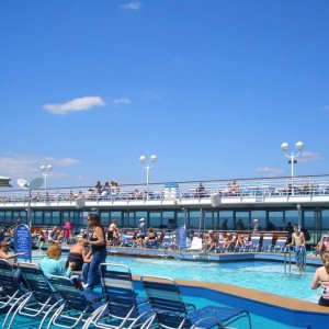 Pooldeck 2