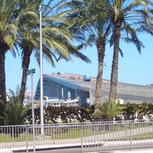 Die Hoellenbruecke ins Paradies
